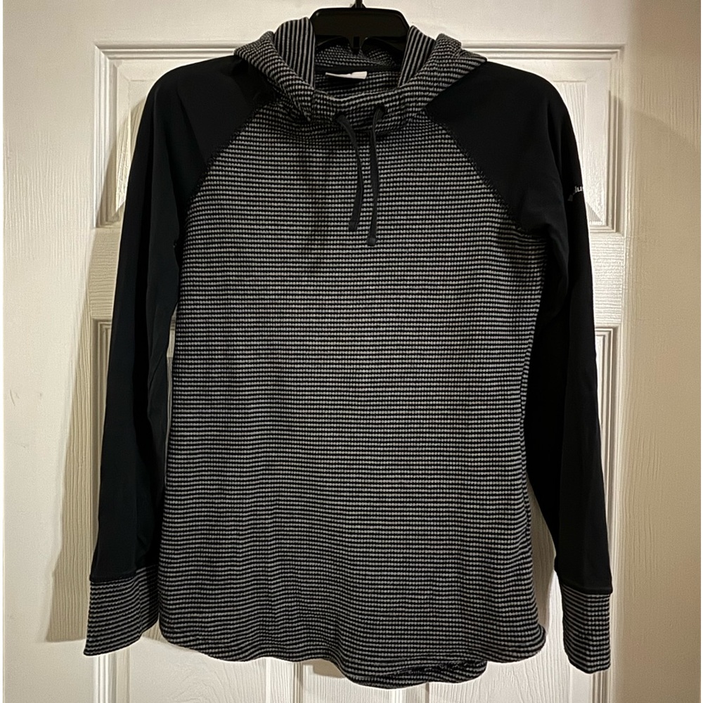 Columbia hoodie,size medium